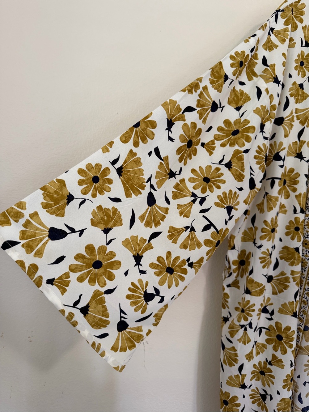 Floral duster/kimono - Picture 3 of 3